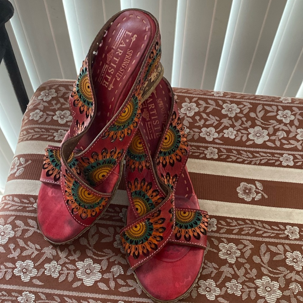 Women’s shoe